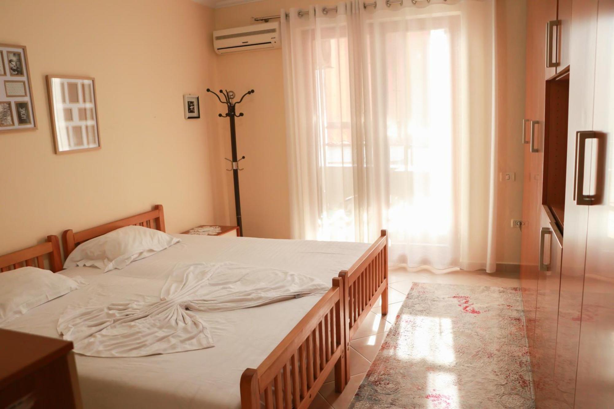 Nest&Rest Studios Tirana Esterno foto